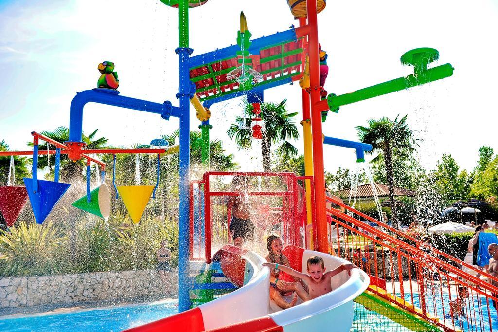 Camping Bella Italia ペスキエーラ・デル・ガルダ エクステリア 写真