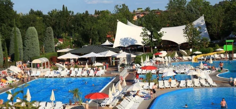 Camping Bella Italia ペスキエーラ・デル・ガルダ エクステリア 写真