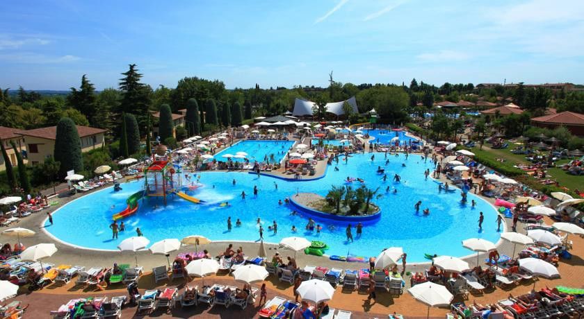 Camping Bella Italia ペスキエーラ・デル・ガルダ エクステリア 写真